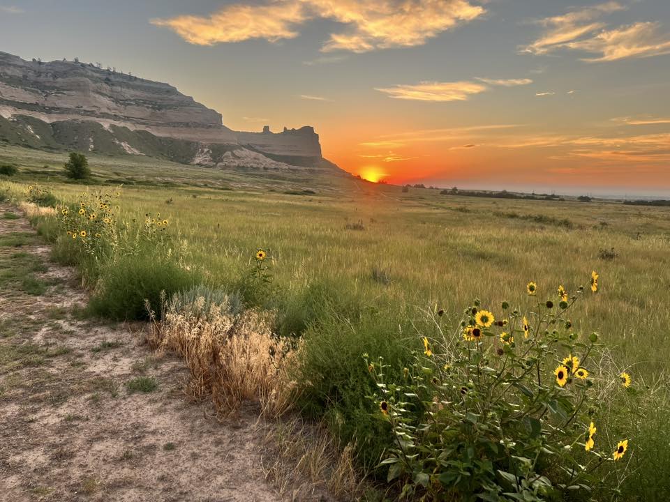 Sunrise at the Monument Katy Harimon
